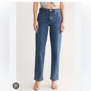 NWT ‘STS Blue’ Cameron Straight Ultra High Rise Size 25
